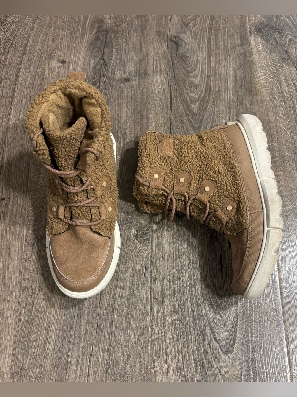 Sorel Explorer II Joan Cozy Tan Sherpa Boots NL4455-257 Women’s size 8.5